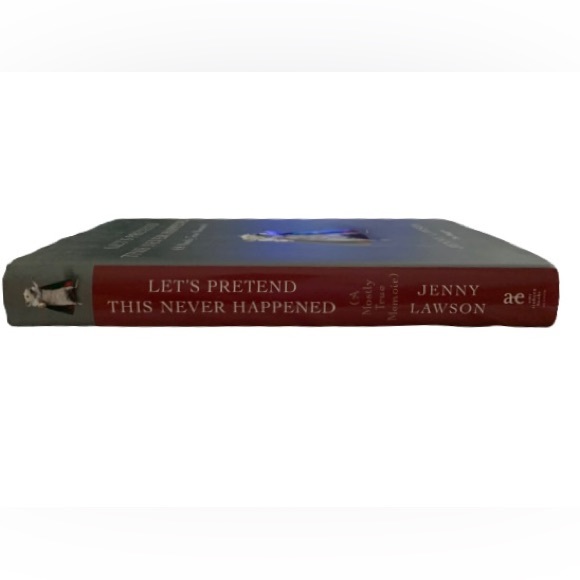 LET’S PRETEND THIS NEVER HAPPENED - A MOSTLY TRUE MEMOIR Book by Jenny Lawson - Picture 7 of 15